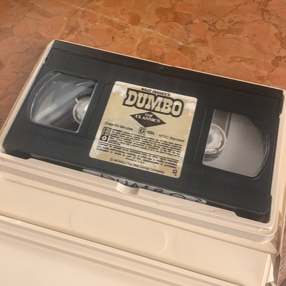 Walt Disney Dumbo VHS Black Diamond Edition - Picture 6 of 7